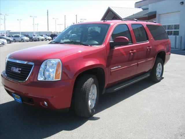 2013 GMC Yukon XL LX Wagon 4D