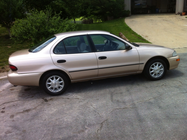 1996 Geo Prizm 4dr Sdn I4 CVT S