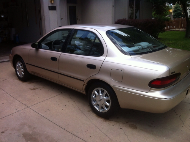 1996 Geo Prizm 4dr Sdn I4 CVT S