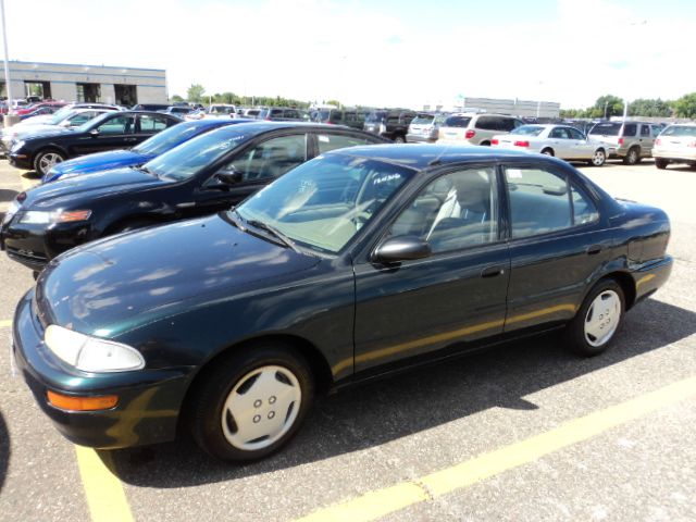 1997 Geo Prizm Laranie