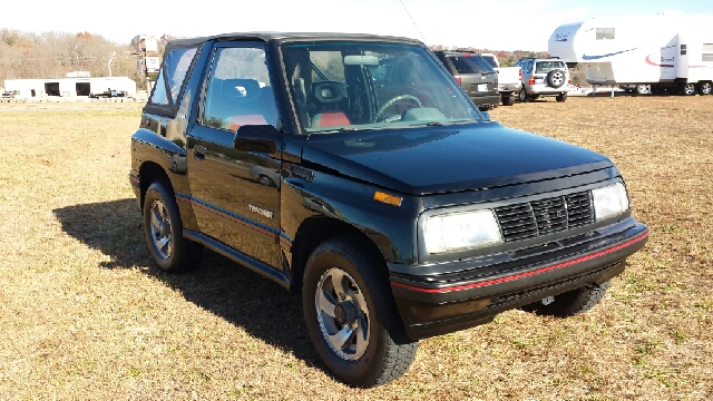 1991 Geo Tracker 4dr Sdn I4 CVT S