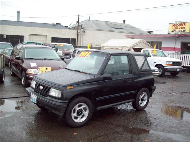 1994 Geo Tracker 2dr Cpe I4 CVT 2.5 S