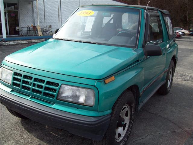 1994 Geo Tracker 2dr Cpe I4 CVT 2.5 S