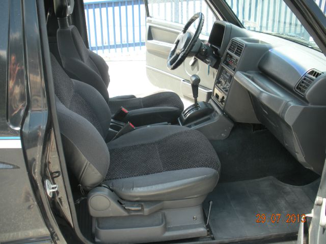 1995 Geo Tracker 4dr Sdn I4 CVT S