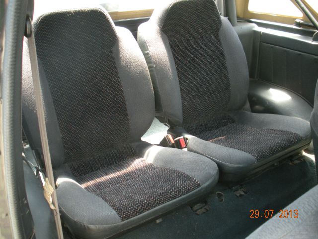 1995 Geo Tracker 4dr Sdn I4 CVT S