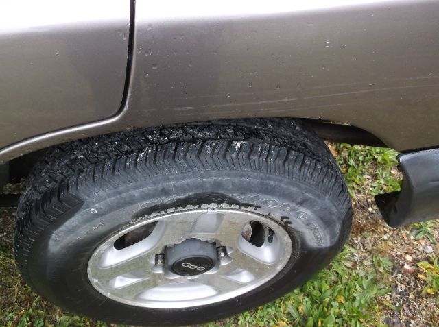1997 Geo Tracker UTIL