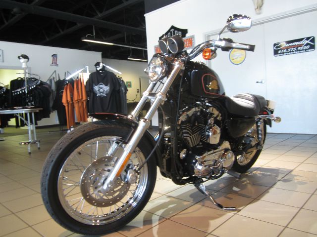 2007 Harley Davidson 1200 SPORTSTER LTZ 4WD W/sunroof