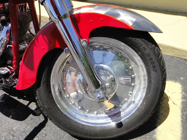 2005 Harley Davidson Fatboy Xlt-2nd Bench-fwd-cd Player-5 Pass-1 Owner