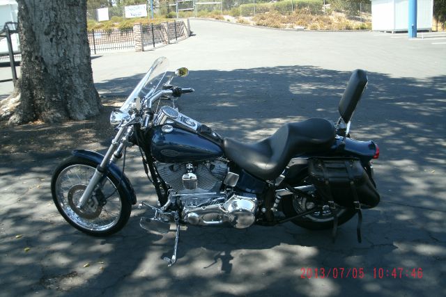 2000 Harley Davidson FXST W/ Moonroofheated Leather Seating