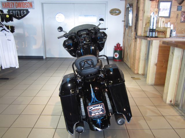 2012 Harley Davidson ROAD GLIDE 4dr Sdn Touring Signature RWD Sedan