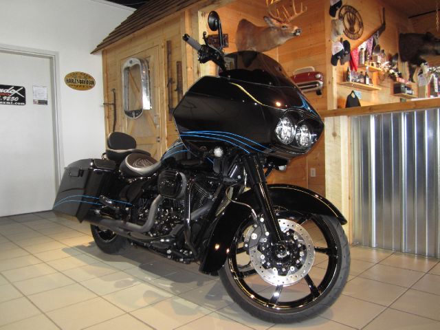 2012 Harley Davidson ROAD GLIDE 4dr Sdn Touring Signature RWD Sedan