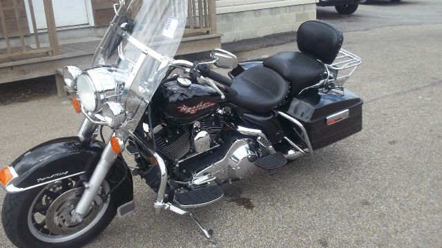2005 Harley Davidson Road King Xlt-2nd Bench-fwd-cd Player-5 Pass-1 Owner