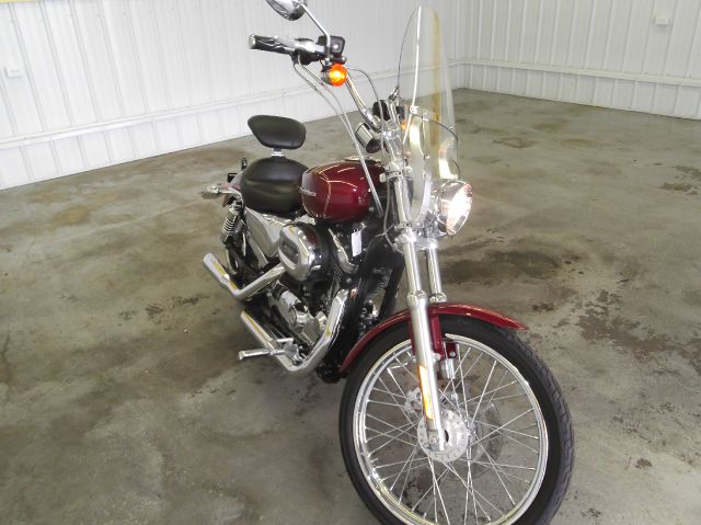 2004 Harley Davidson SPORTSTER 2.5i Premium 4-door