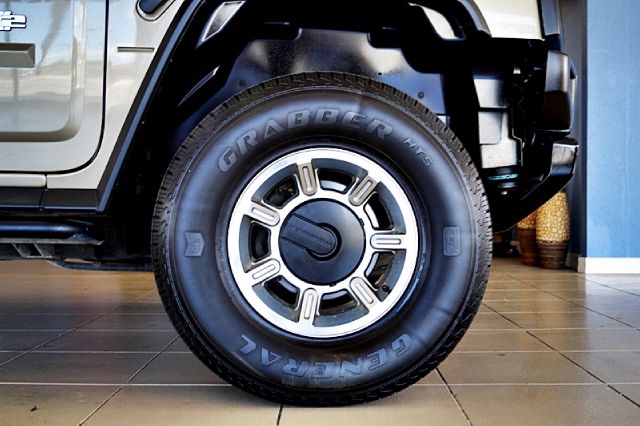 2005 Hummer H2 4dr Sdn 750li Xdrive AWD