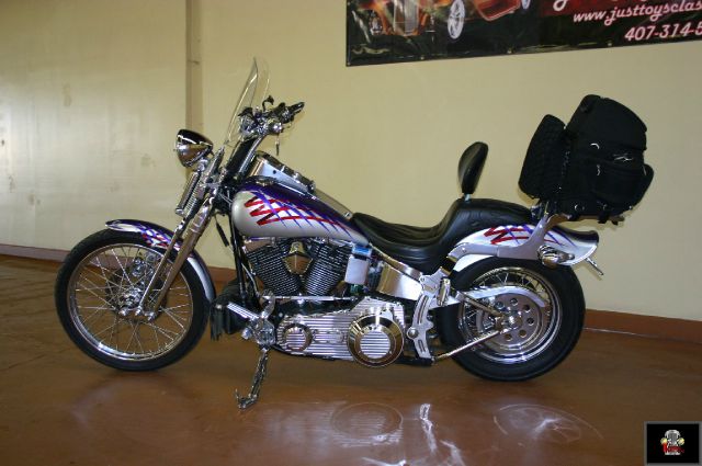 2006 Harley Davidson dyna glide 4DR Pillarless Hardtop