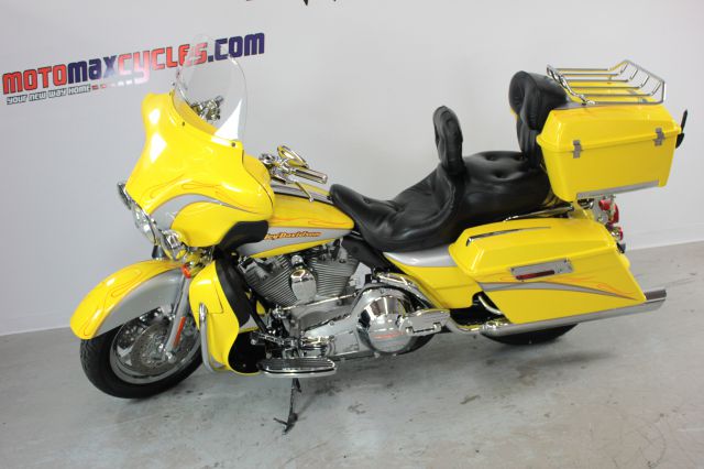 2005 Harley Davidson FLHTCUSE Screamin Eagle Electra Sport Utility 4WD