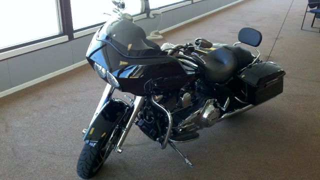 2012 Harley Davidson Road Glide Custom 4dr Sdn Touring Signature RWD Sedan