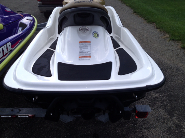 2005 Honda ARX1200T3 325i Premium Package Sedan