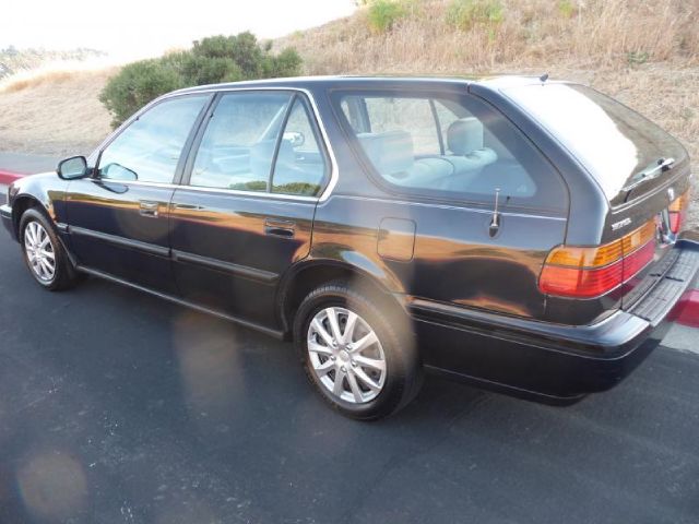 1991 Honda Accord Elk Conversion Van