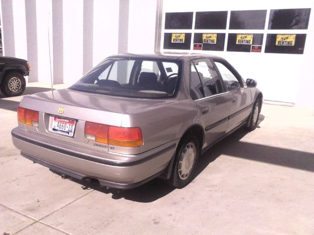 1992 Honda Accord ZQ8 LS