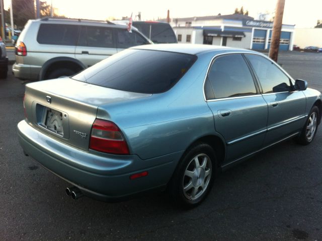 1995 Honda Accord ZQ8 LS