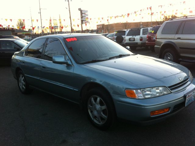 1995 Honda Accord ZQ8 LS