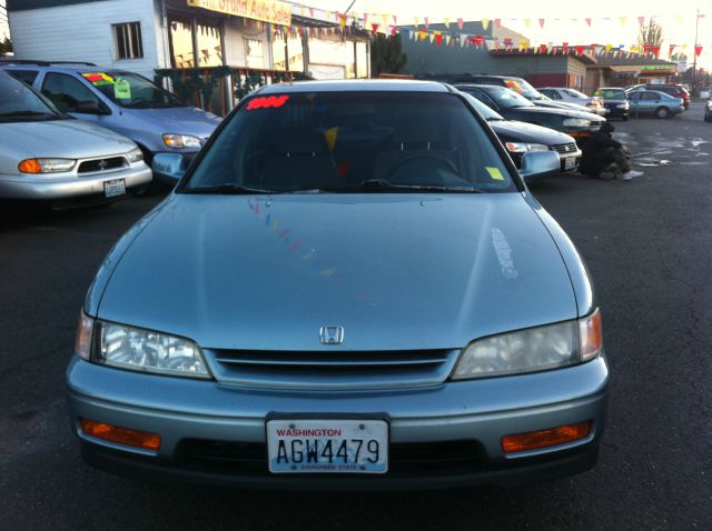 1995 Honda Accord ZQ8 LS