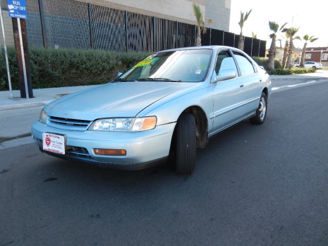 1995 Honda Accord ZQ8 LS
