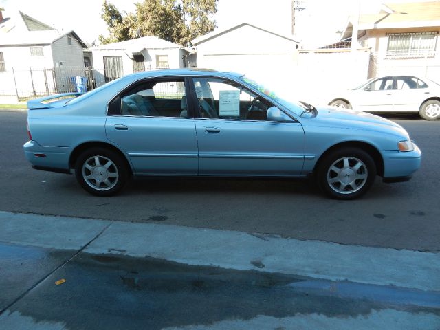 1995 Honda Accord ZQ8 LS