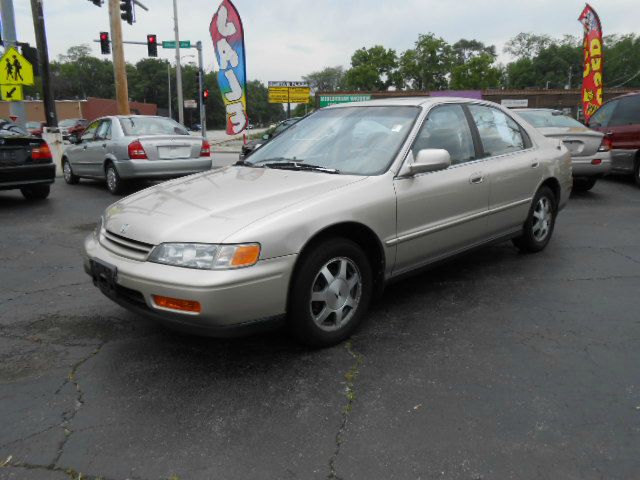 1995 Honda Accord ZQ8 LS