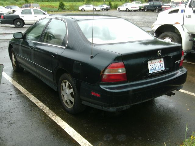 1995 Honda Accord ZQ8 LS