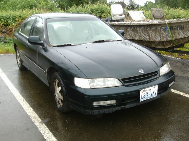 1995 Honda Accord ZQ8 LS