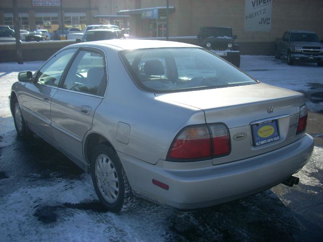 1996 Honda Accord ZQ8 LS
