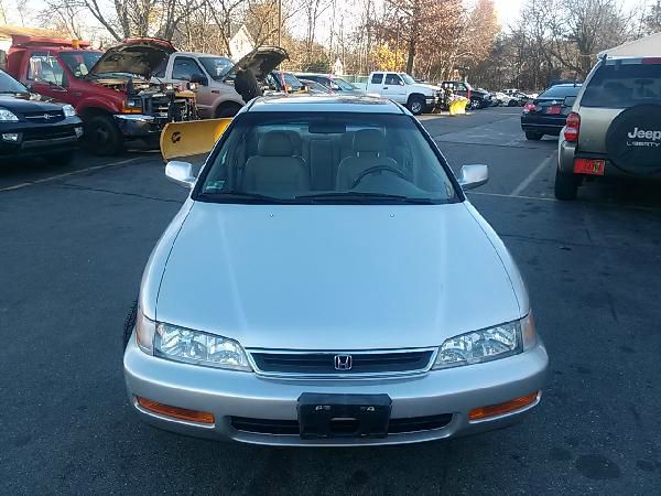 1996 Honda Accord ZQ8 LS