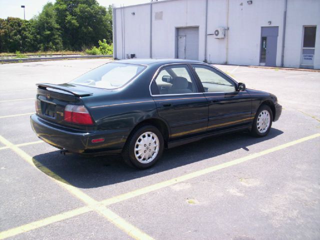 1996 Honda Accord ZQ8 LS