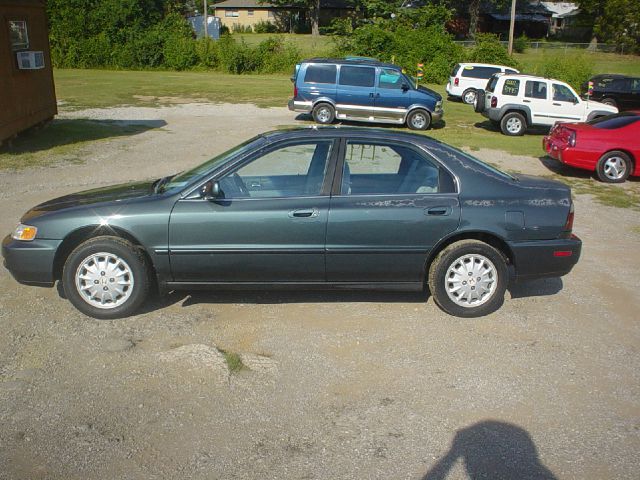 1996 Honda Accord ZQ8 LS