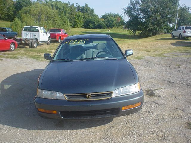 1996 Honda Accord ZQ8 LS