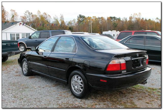 1996 Honda Accord 2dr Supercab 126 WB Sport