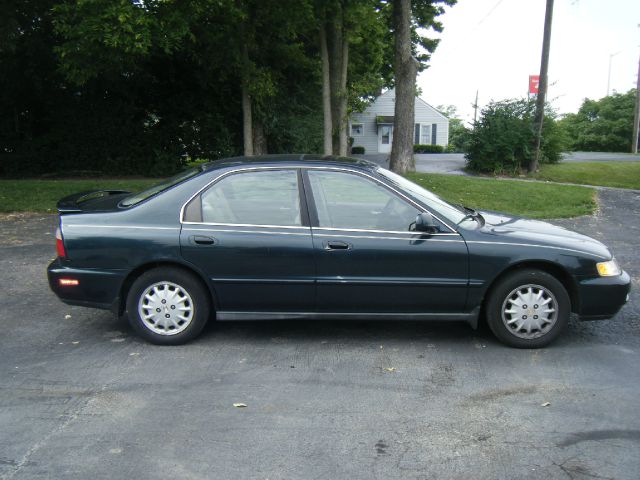 1996 Honda Accord ZQ8 LS