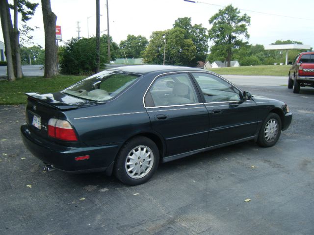 1996 Honda Accord ZQ8 LS