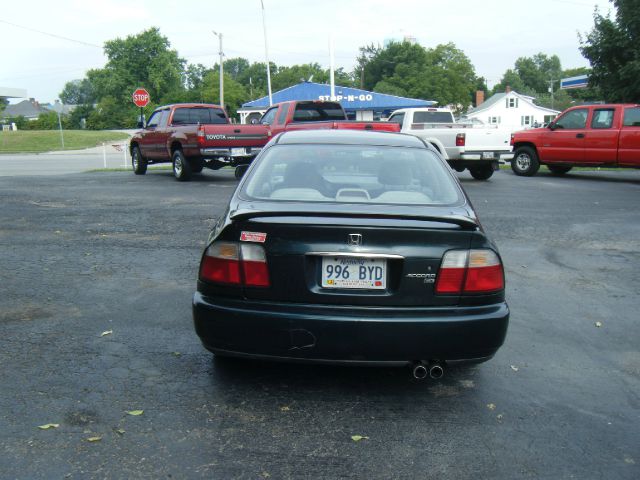 1996 Honda Accord ZQ8 LS
