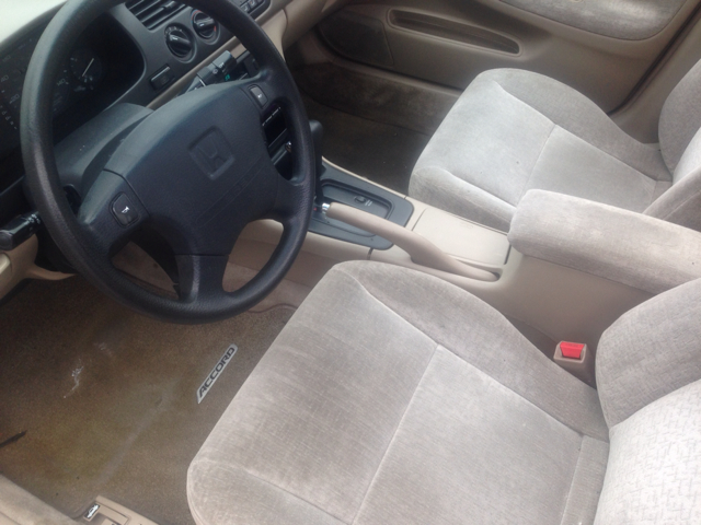 1996 Honda Accord ZQ8 LS