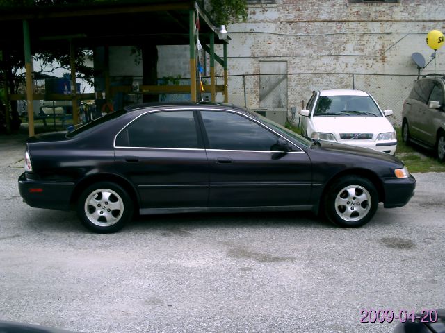 1997 Honda Accord Elite,nav,moon,dvd,chrome Wheels