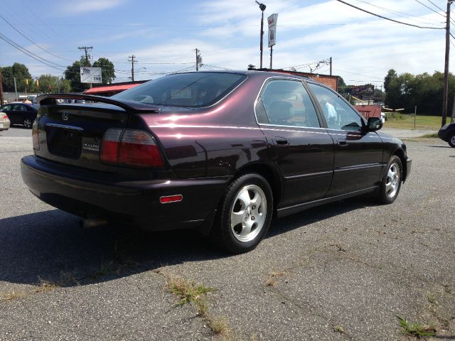 1997 Honda Accord Elite,nav,moon,dvd,chrome Wheels