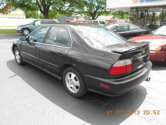 1997 Honda Accord Elite,nav,moon,dvd,chrome Wheels