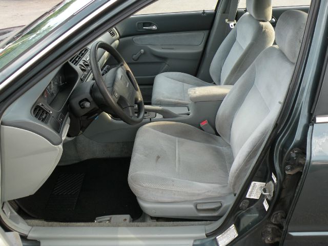 1997 Honda Accord 4dr Sdn SES Standard
