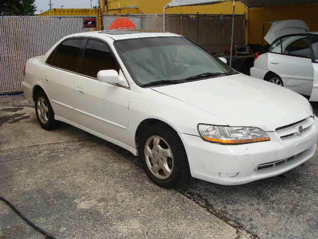 1998 Honda Accord ZQ8 LS