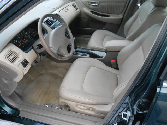 1998 Honda Accord ZQ8 LS