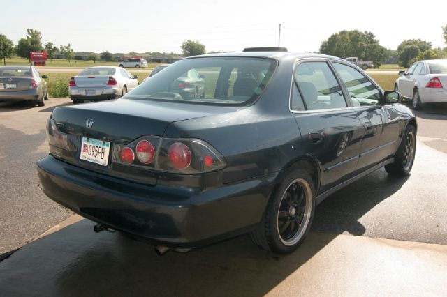 1998 Honda Accord ZQ8 LS