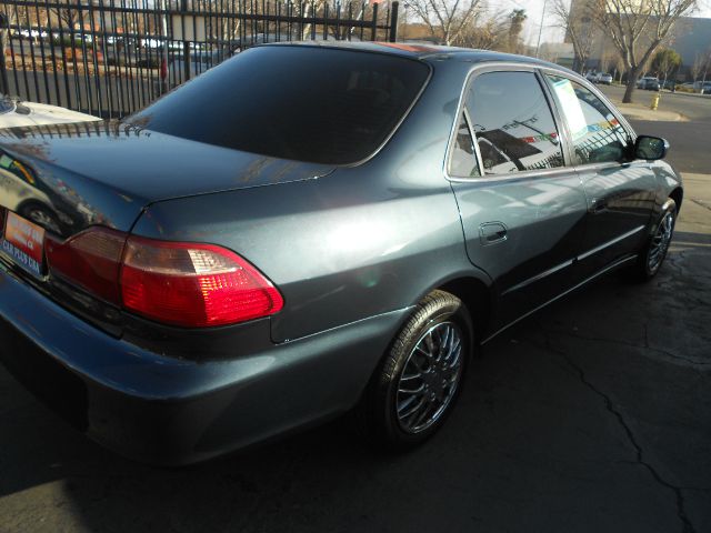 1998 Honda Accord ZQ8 LS